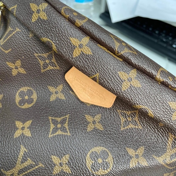 SOLD OUT””””Louis Vuitton monogram bumbag - Picture 6 of 6